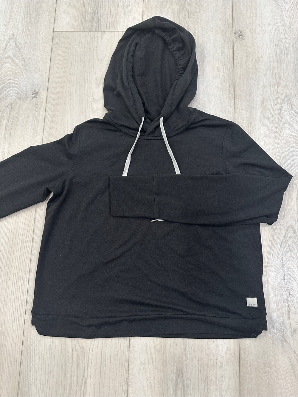 Vuori Black Performance Pullover Hoodie Size Small